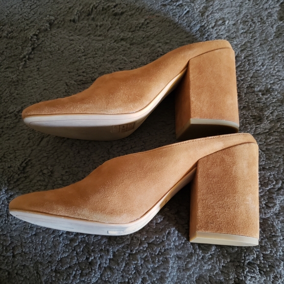 Dolce Vita, Camel colored mules size 8 - Picture 2 of 4